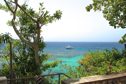 Villahi Large One Bedroom