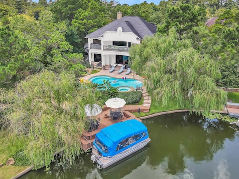 Lake Woodlands Luxury, Garden Hideaway, Boating