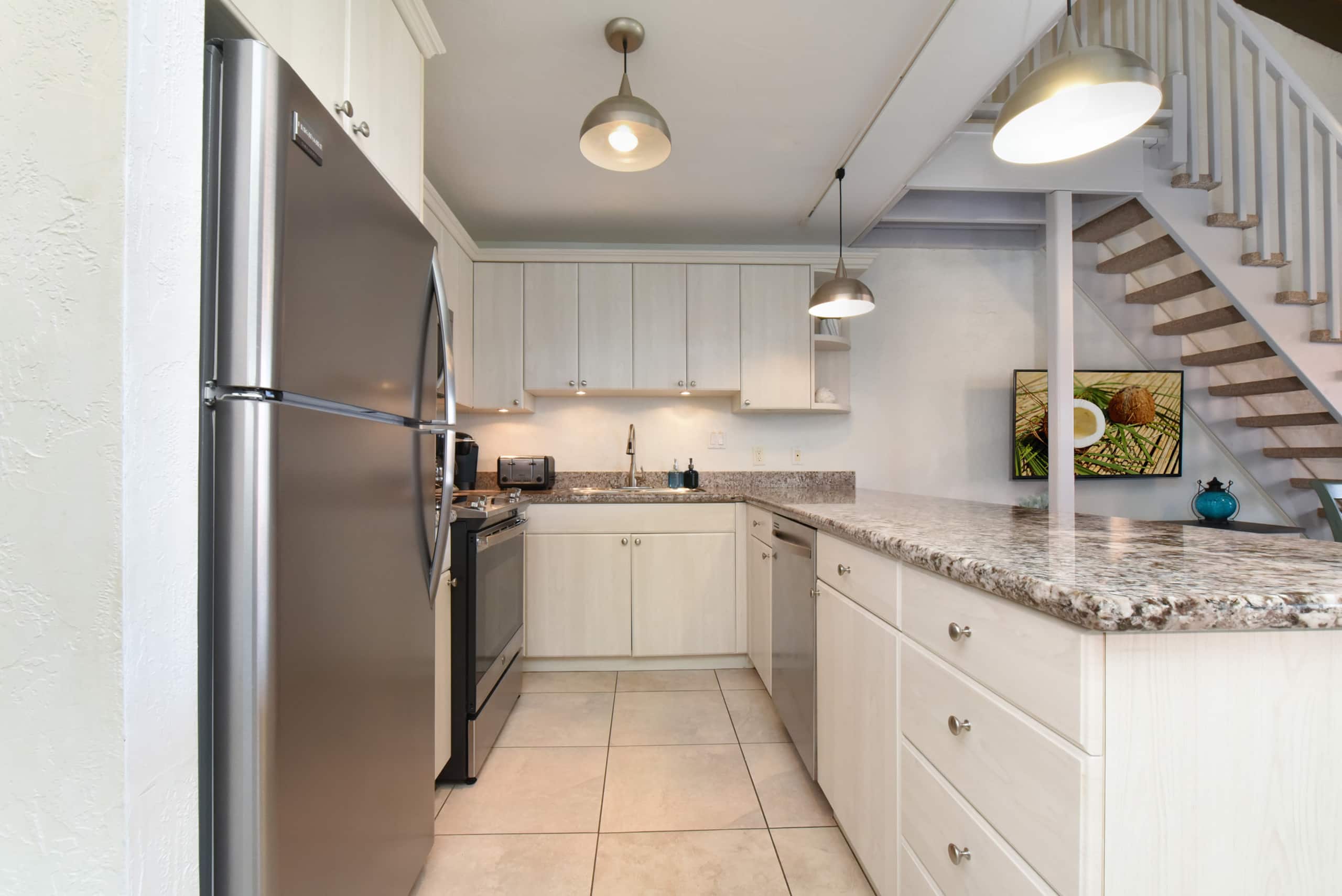 Condo in Lahaina · ★4.84 · 2 bedrooms · 3 beds · 2 private baths - Image 12