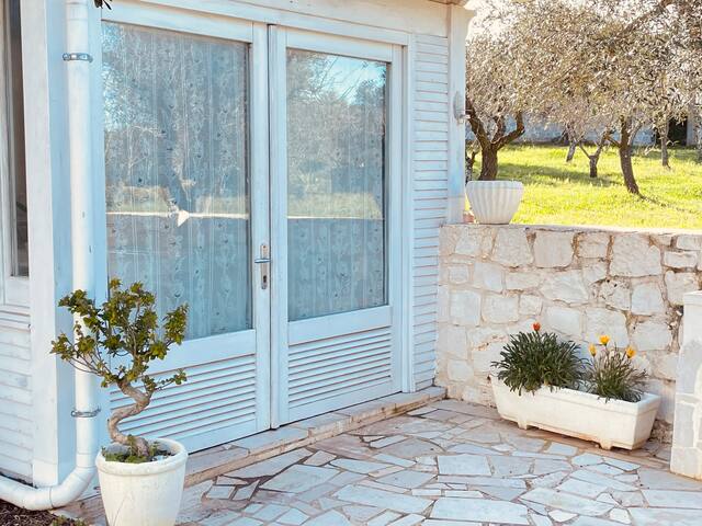 [10 minutes from sea]Splendid Depandance with pool gallery image 4