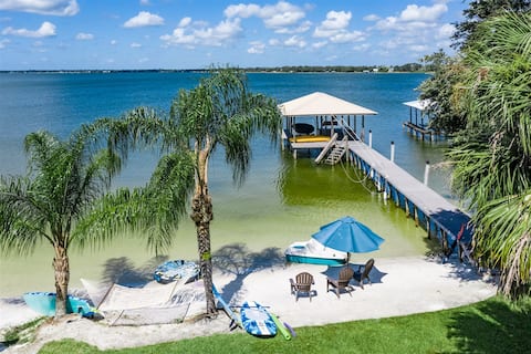 Lake Beach 7 Bedroom, 4 full Bath + 3rd floor play