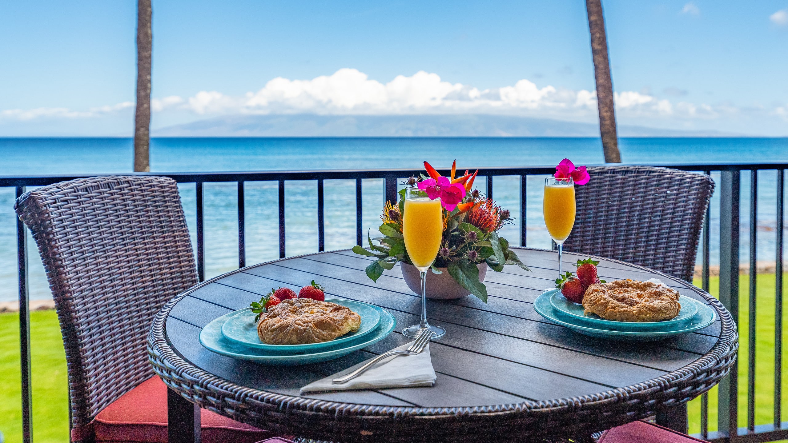Condo in Lahaina · ★4.97 · 1 bedroom · 1 bed · 1 bath - Image 9