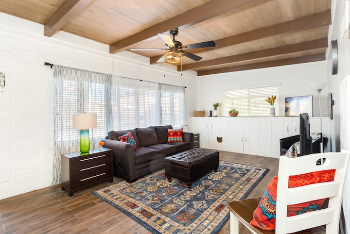 The Teal Door Near Uofa Renovated 1br - Tucson