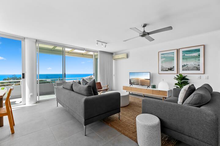 Sundancer Top Level XL Ocean Views 2 bms Apartment