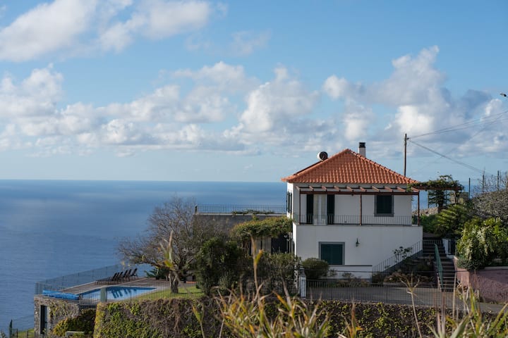 Casa da Manta - Villas for Rent in Fajã da Ovelha, Madeira, Portugal -  Airbnb