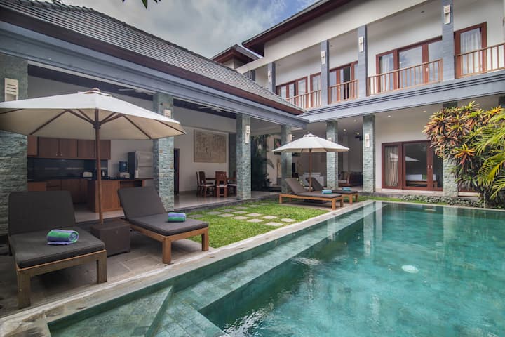 4-8br Sleeps 8-16 2 Mins Walk To Echo Beach Canggu - Bali