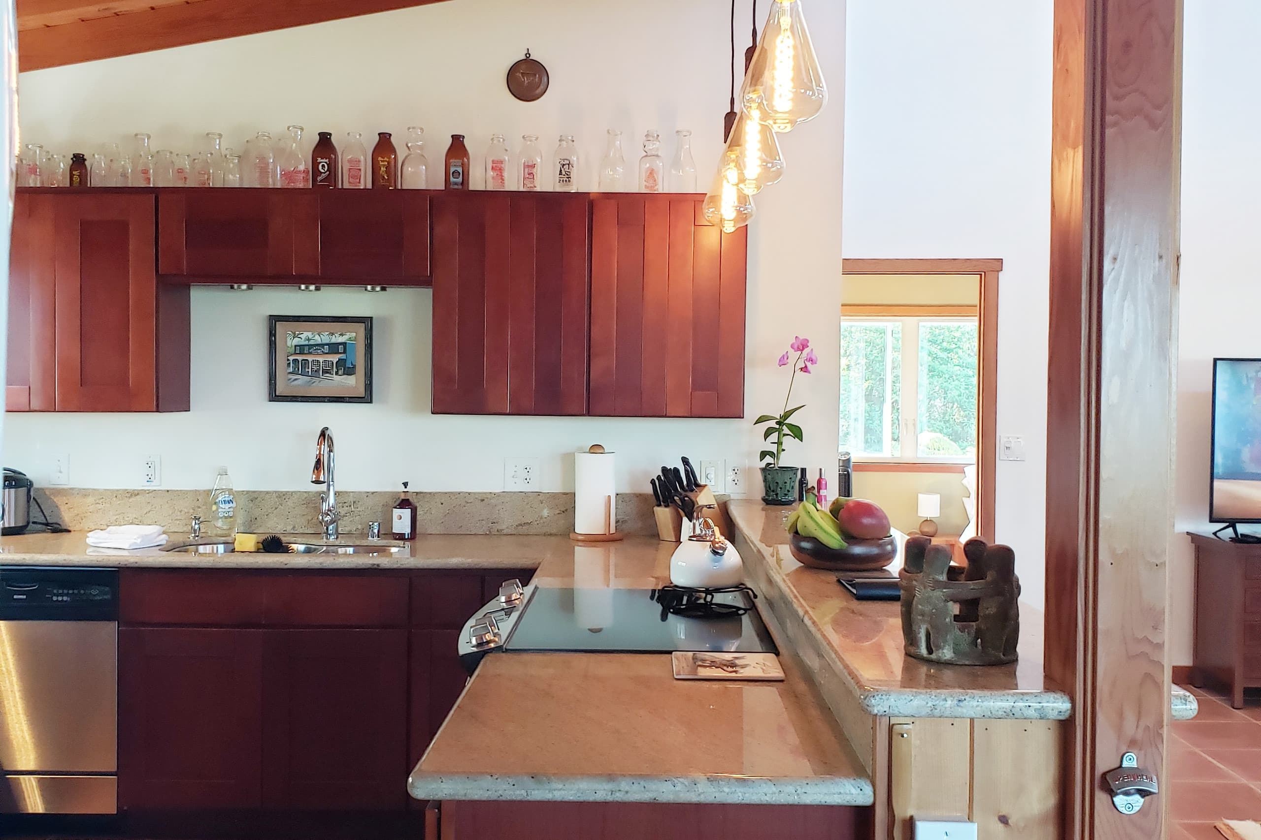 Home in Pahoa · ★4.97 · 2 bedrooms · 2 beds · 1 private bath - Image 16