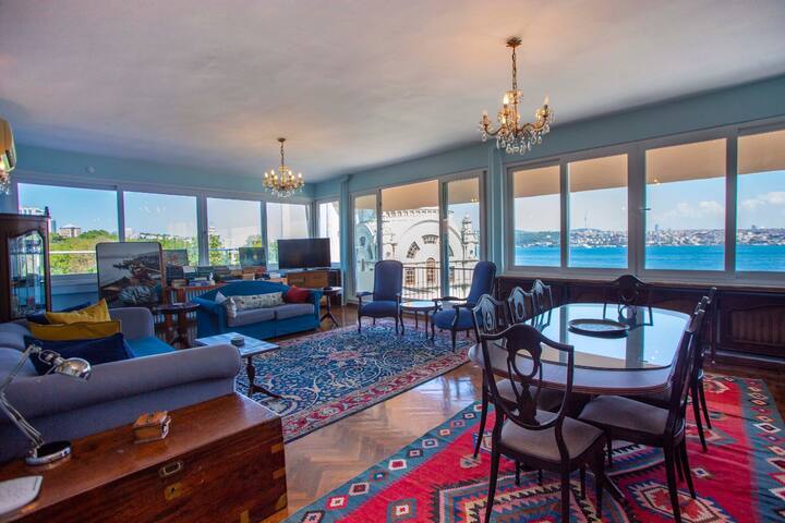 Waterfront Penthouse Apt. with a Stunning View gallery image 2