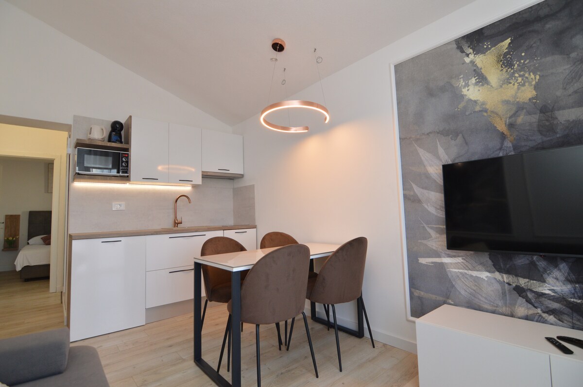 Apartman 8 · Apartment A