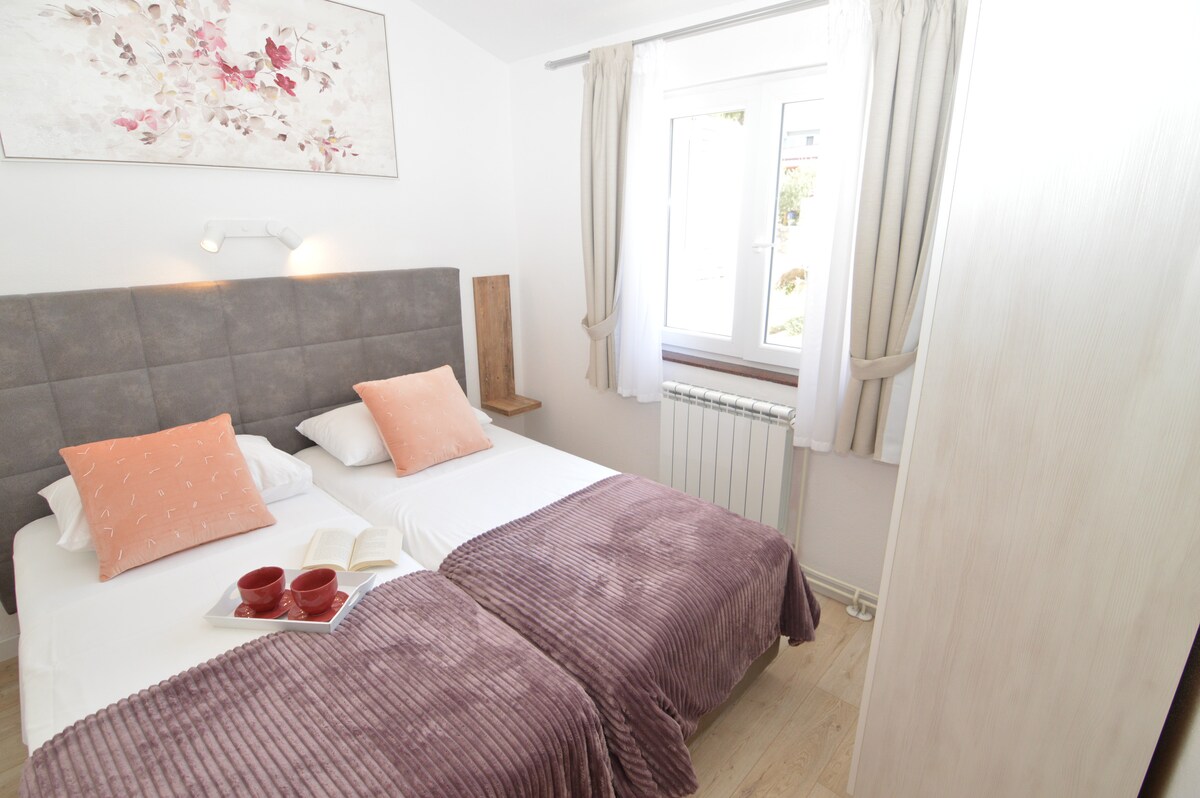 Apartman 8 · Apartment A