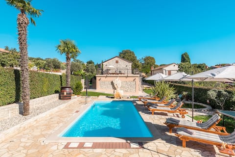 Top Airbnb: Villa Alma-old stone Istrian house in Općina Kaštelir Labinci