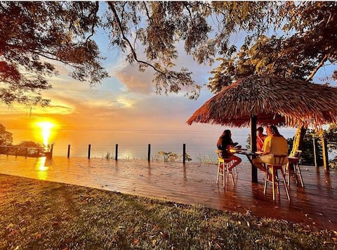 Beach front house c Pool 5 bedrooms-20 people