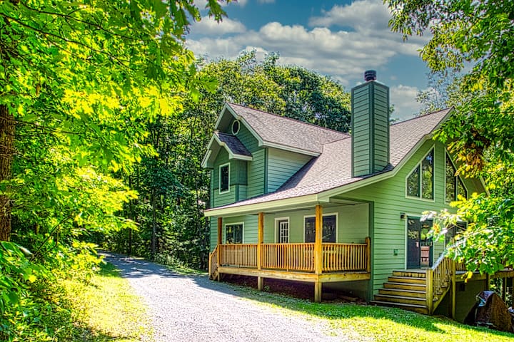 Guest favorite listing in Deep Creek Lake