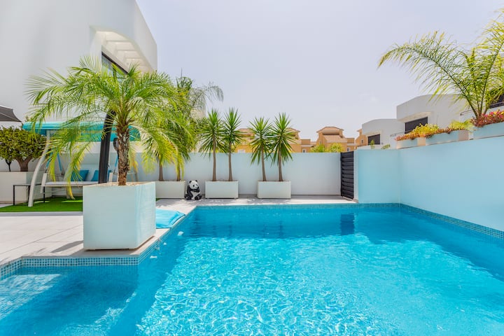 ❤⚡STYLISH VILLA 2018,POOL,3B.R,WIFI,NETFLIX⚡❤