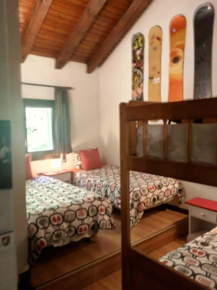 儿童房4张单人床