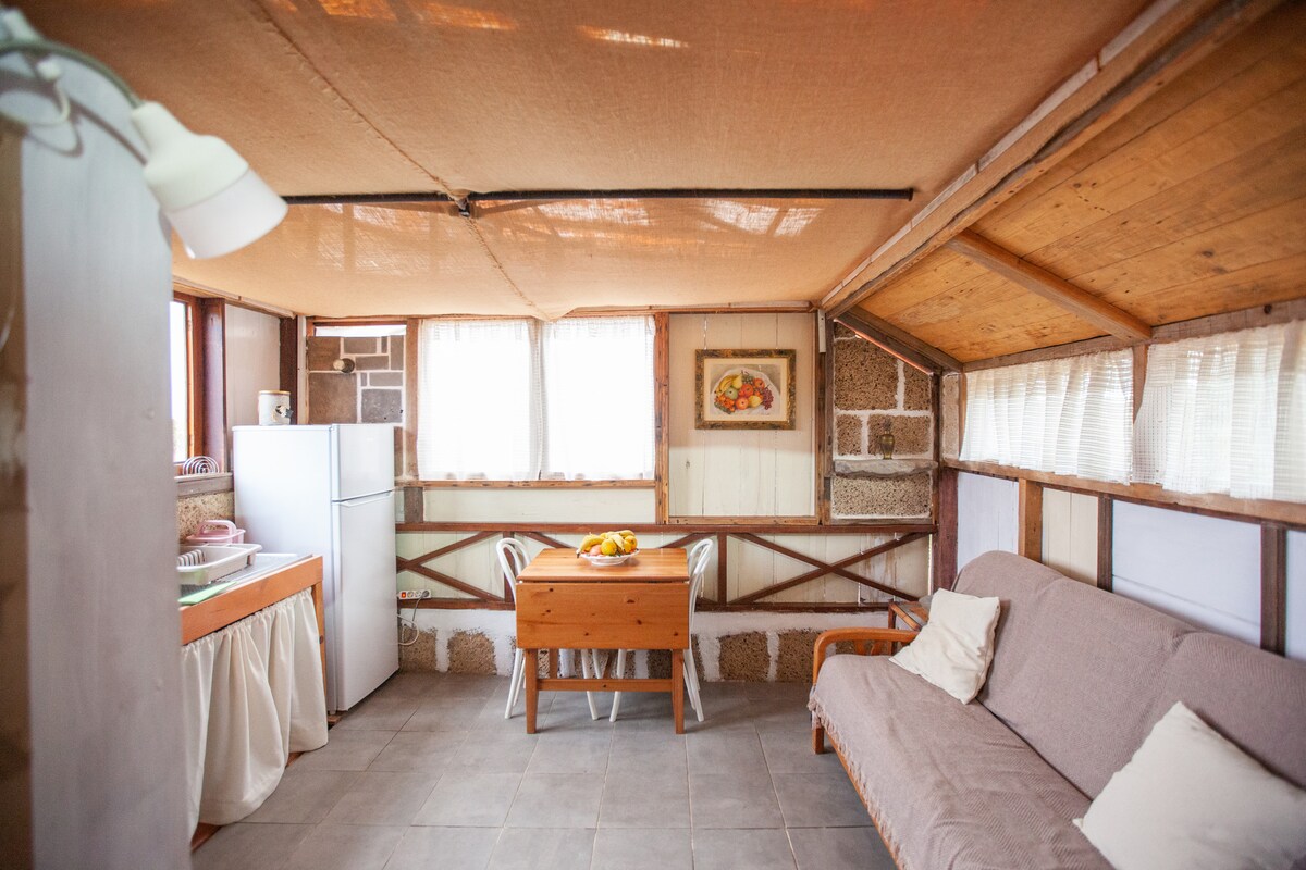 Popular Airbnb listing: place description in Granadilla De Abona