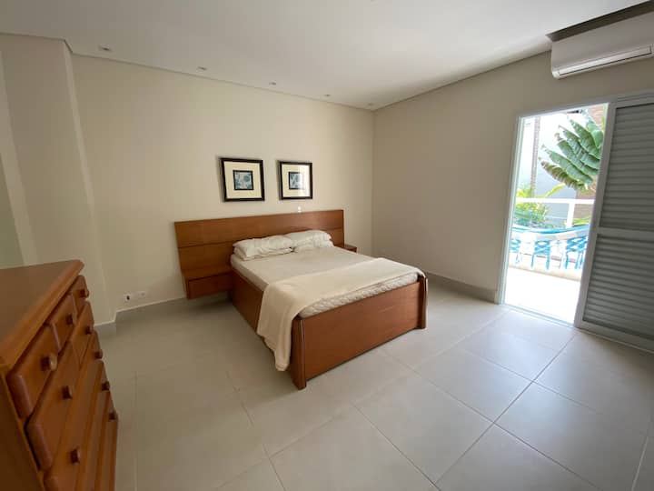 2号套房-带阳台的双人床