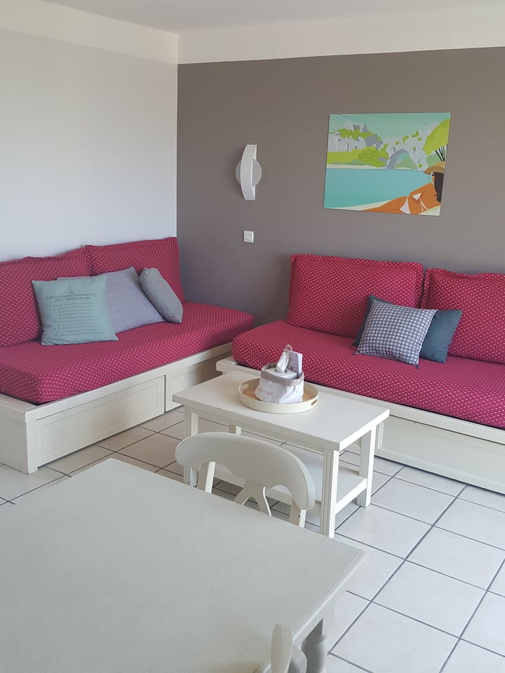 Soggiorno e 2 posti letto (2 x 1 persona)