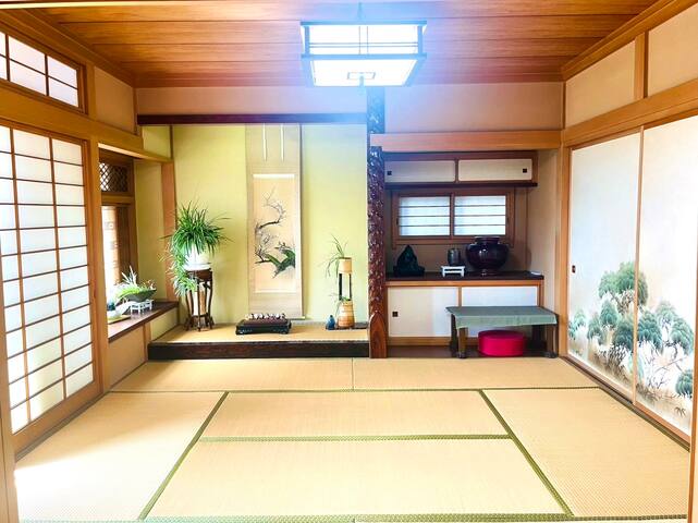 八王子！新宿・横浜 電車1本！最大15名収容！和モダン和室・洋室3室貸切！のんびり自然豊か(M05) gallery image 2