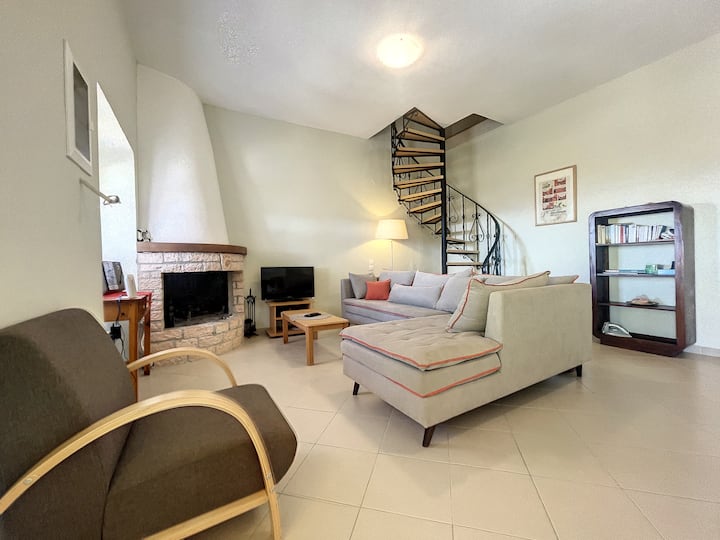 Villa Tout Confort Sur Les Hauteurs, Vue Sublime. - Kassiopi