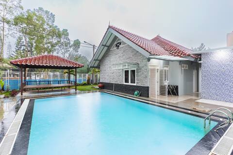 Villa Truly2 Puncak @ Feel at Own Villa max 25 Pax