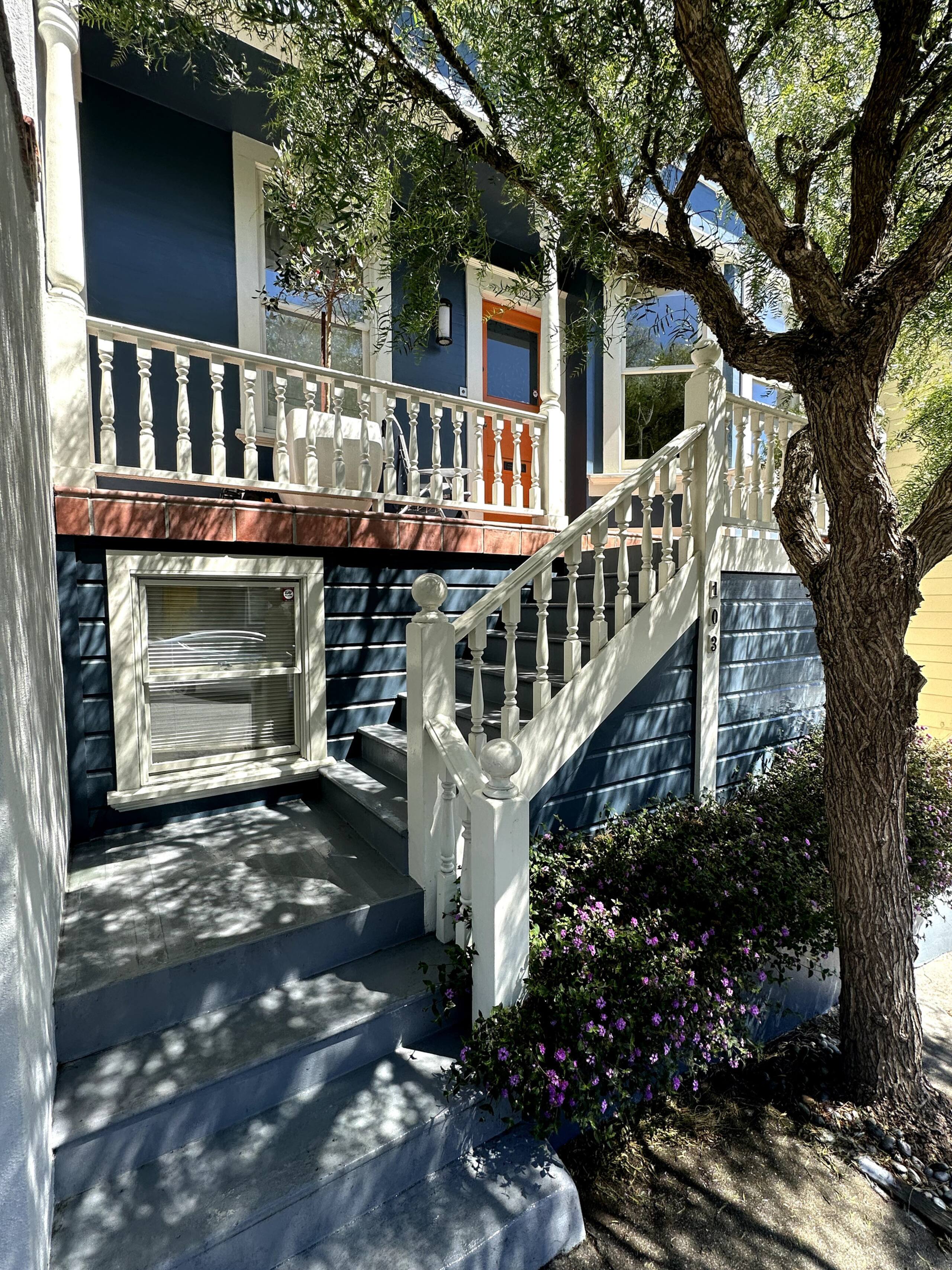 Home in San Francisco · ★4.95 · 3 bedrooms · 3 beds · 1.5 baths - Image 2