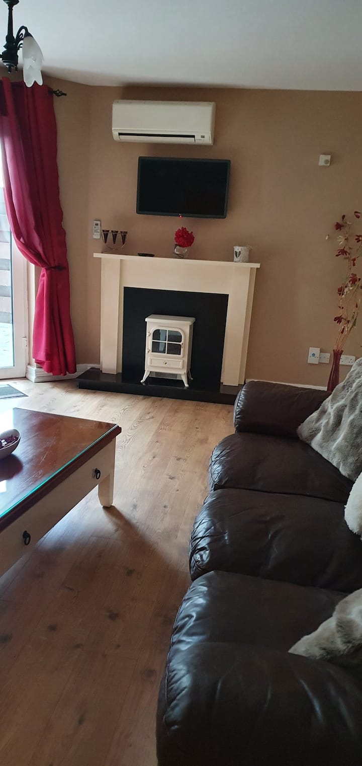 Self Catering AptTown Centre Flats for Rent in CarrickOnShannon