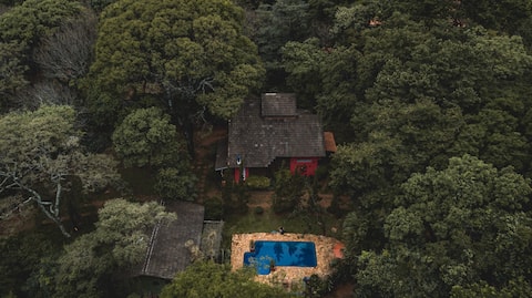 Airbnb em destaque: Cores da Mata Chalet em Brumadinho