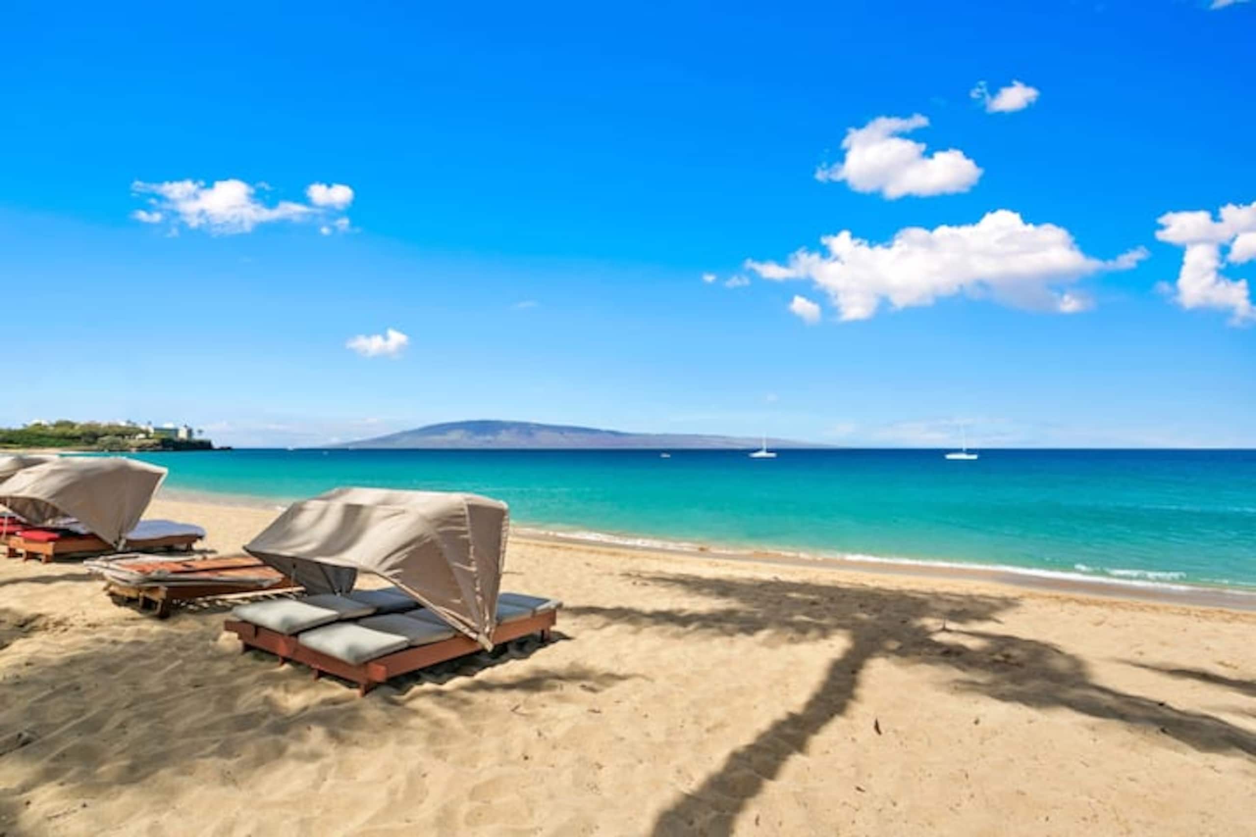Condo in Lahaina · ★4.94 · 1 bedroom · 2 beds · 2 baths - Image 9