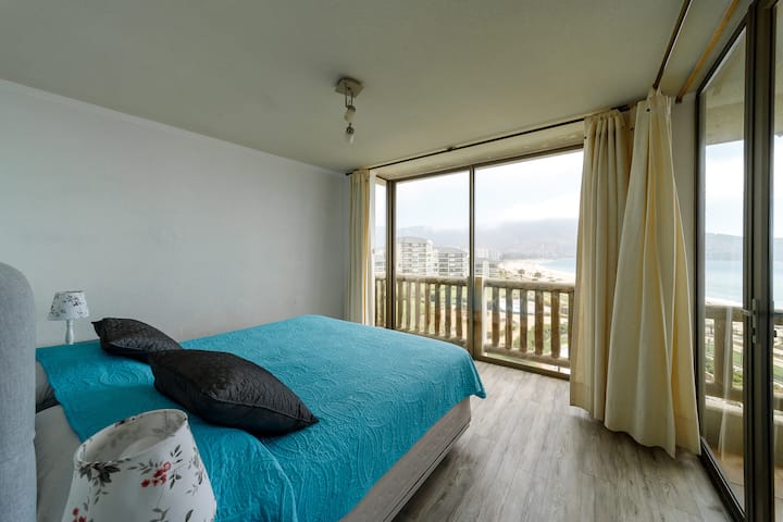 ห้องหลัก/วิวชายหาด