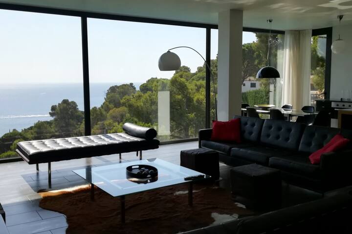 ECOTAHIS Villa luxe vistes mar gallery image 2