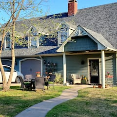 Charming+Historic+Carriage+House+Frisco%2C+TX