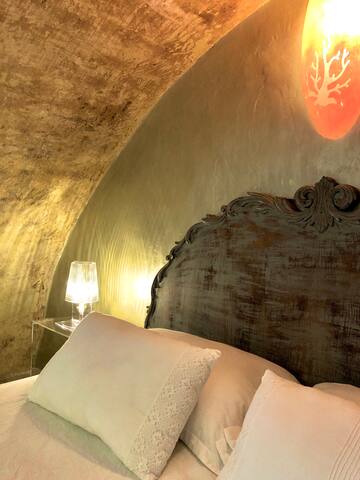 Fabulous historic Palazzetto breathtaking seaview gallery image 5