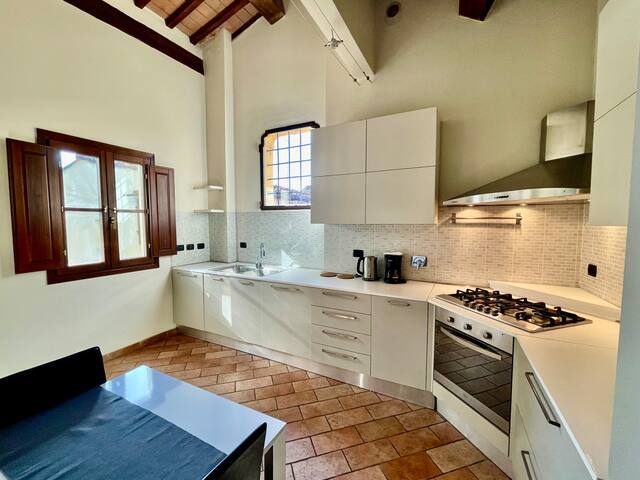 Renascentia penthouse with terrace gallery image 5