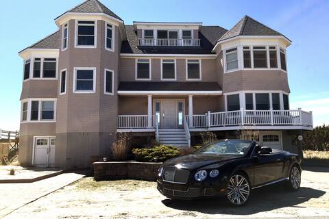 Spectacular 8 BR Oceanfront Hamptons Beach House