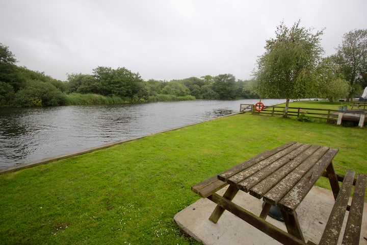 Little Fen, Riverside Garden, Norfolk Broads, - Horning