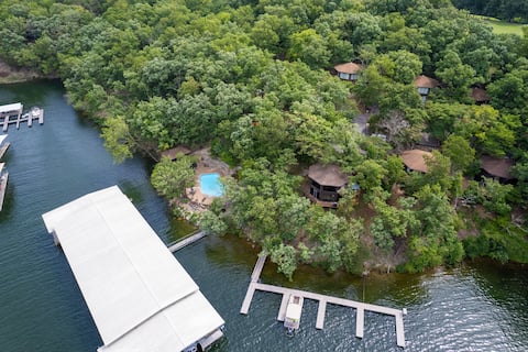 Lake Front Cottage - Four Seasons - Mile Marker 13