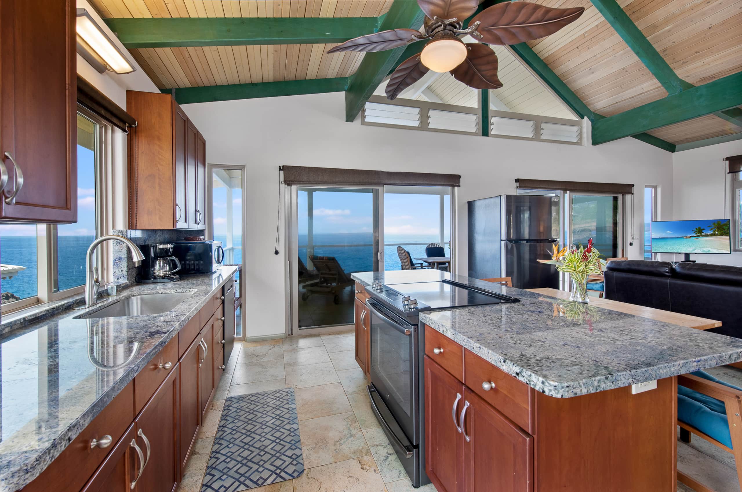 Direct Oceanfront-Polynesian Design-Hale Romantik' - Photo 4