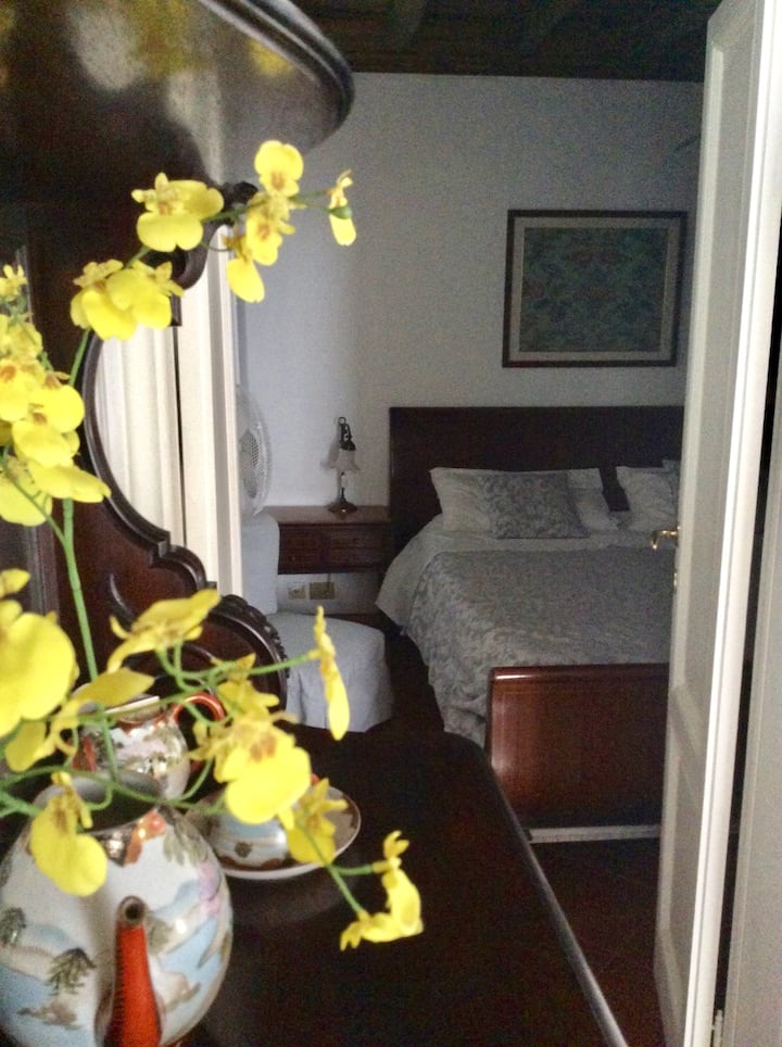 سرير غرفة النوم