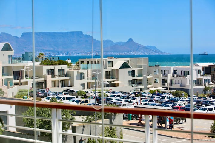 Table Mountain View/ Beach, Pool, Restaurants