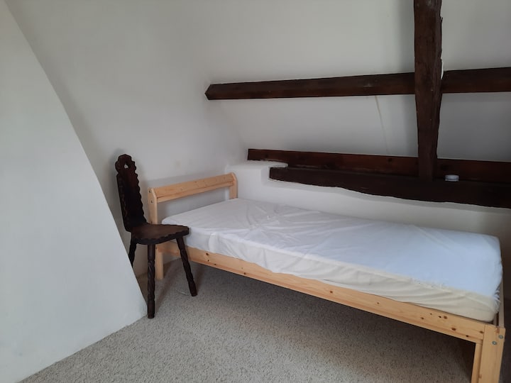 2 - ра спалня