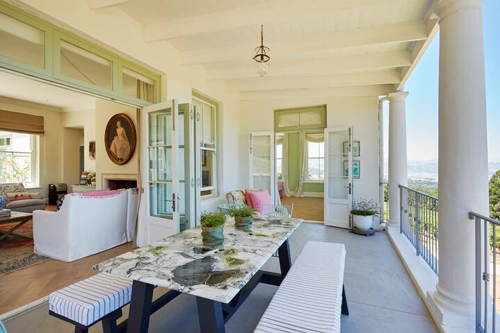 Kings Kloof Country House. gallery image 3