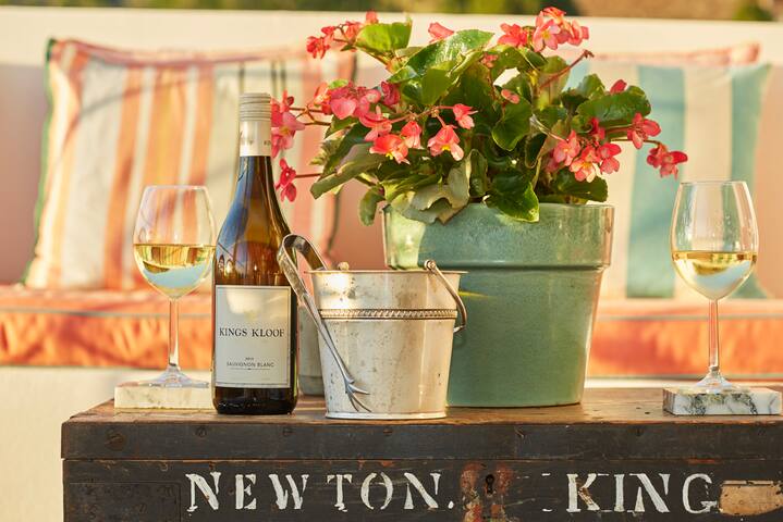 Kings Kloof Country House. gallery image 5