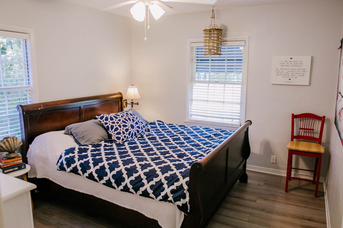 ห้องนอนที่ 2 เตียงเลื่อนคิงแคลิฟอร์เนีย