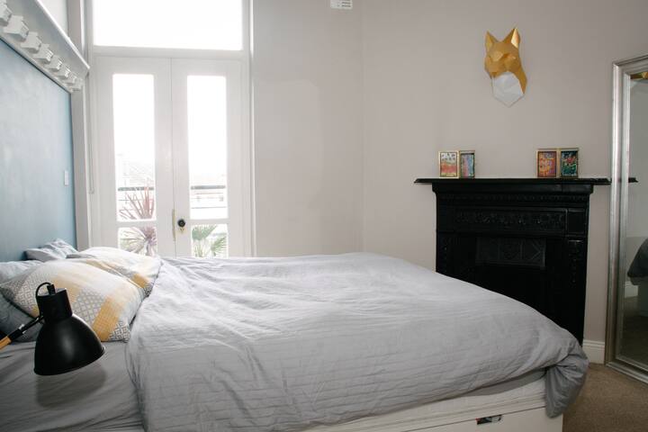 Victorian-style Bank House, Dublin gallery image 5