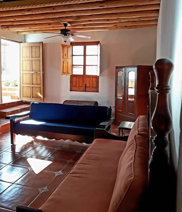 Vista sala a patio central