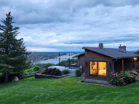 Hudson River and Catskill Mountain Views