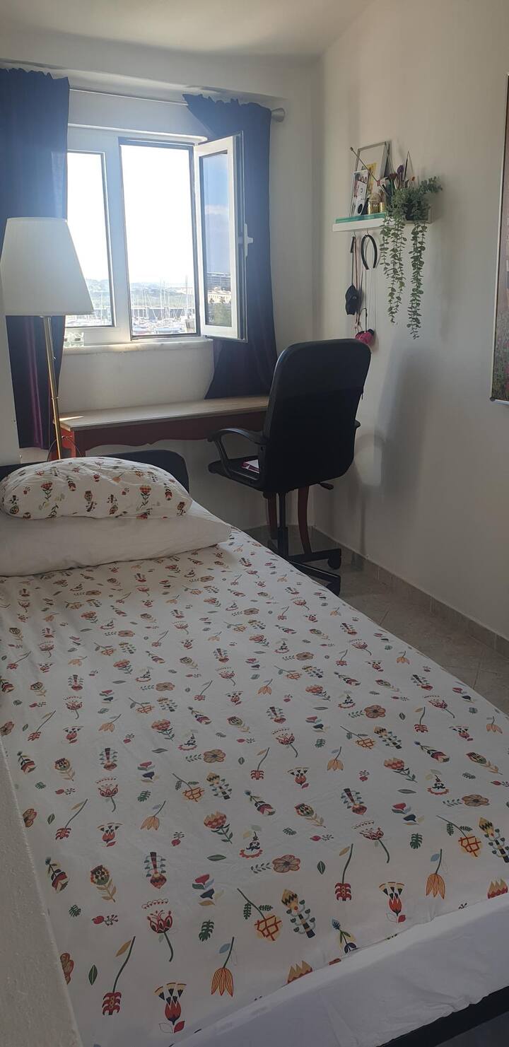 מיטה 2 קומה עליונה ברוחב 90