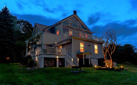 Fabulous farmhouse on a Hudson Valley mountaintop
