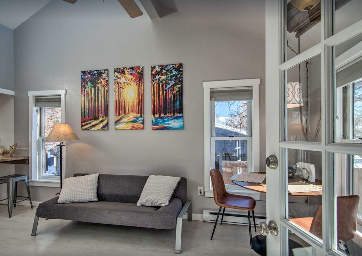 Ausziehbares Schlafsofa